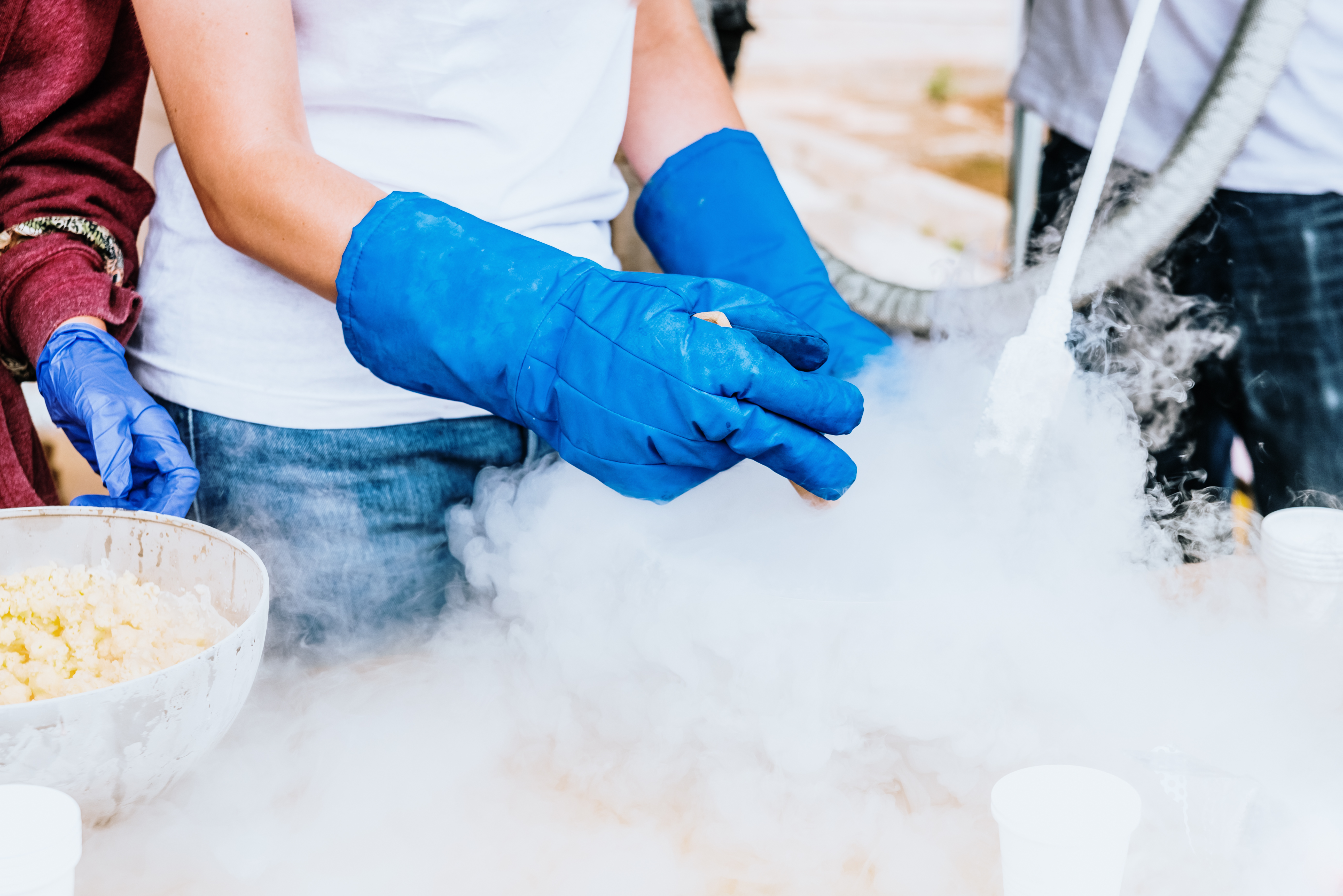 liquid-nitrogen-cryogenics